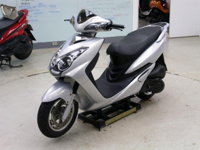 sym-vs-125-ligr2.JPG